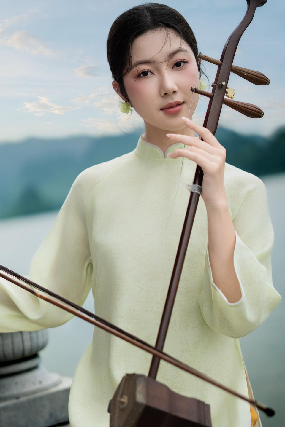 Bộ sưu tập áo dài cách tân BTS18123123123