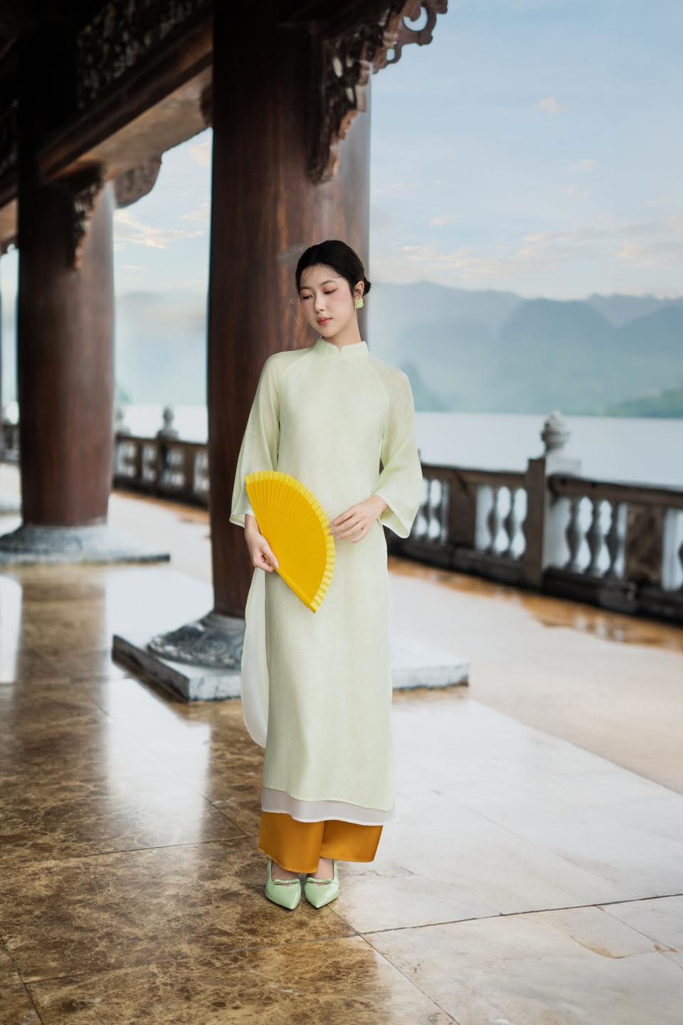 Bộ sưu tập áo dài cách tân BTS18123123123