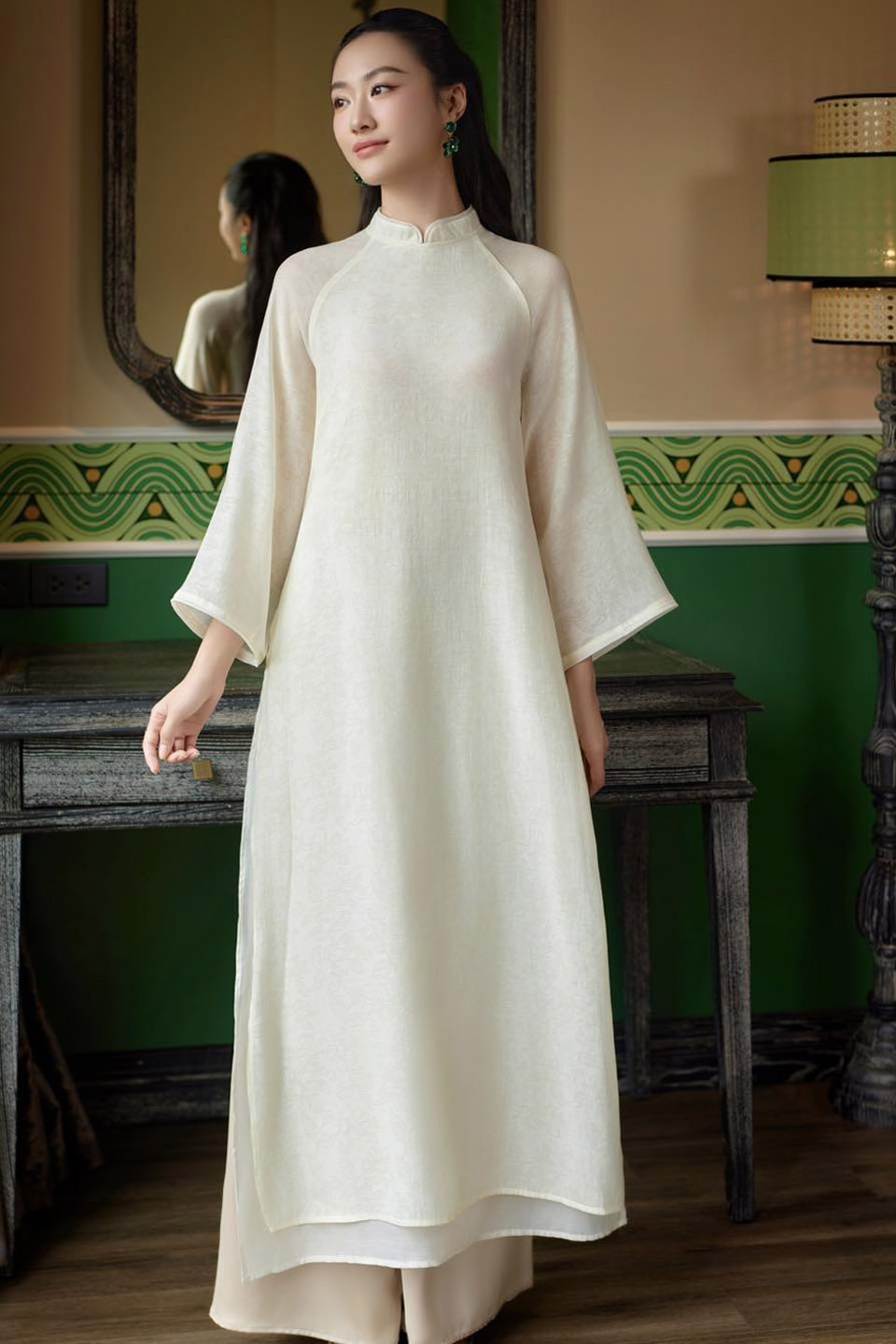 Bộ sưu tập áo dài cách tân BTS23123123